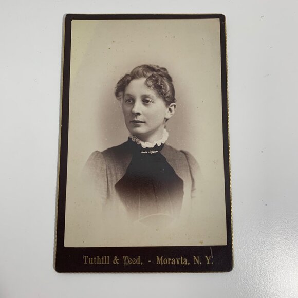 Antique Cabinet Card Photograph Collection Of 9 Women Age 30s-70s Portraits - Picture 15 of 16